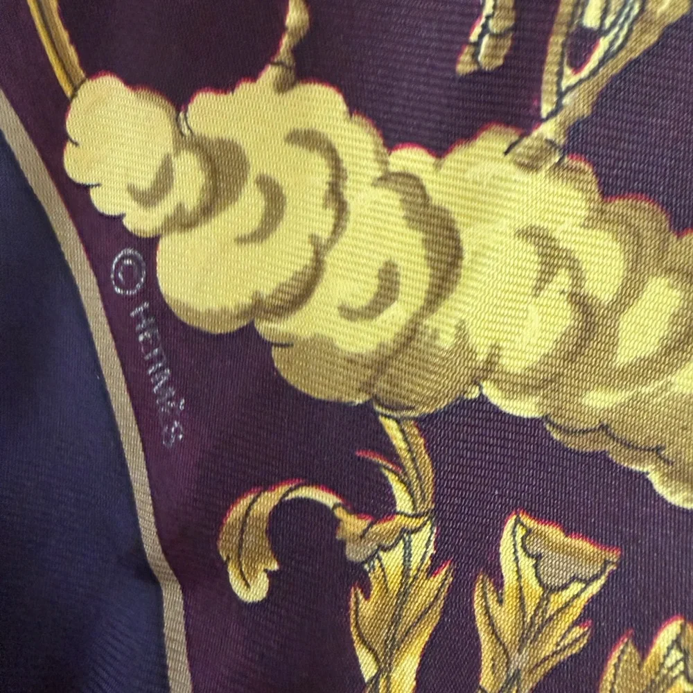 Hermes Luxurious Burgundy and Gold Scarf - Picture 6 of 8